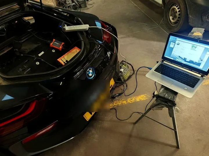 BMW ECU programming workshop setup